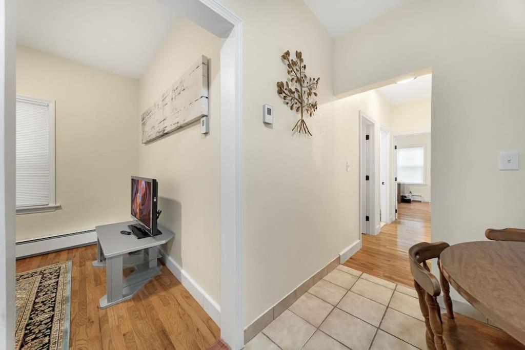 Newly Renovated 2Br1Ba Apt At The Boston City Exterior foto